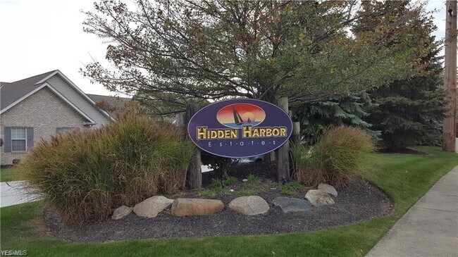 Foto del edificio - 554 Hidden Harbor Dr