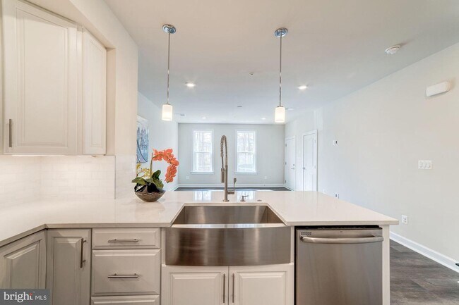 Building Photo - 12843 Milling Stone Terrace