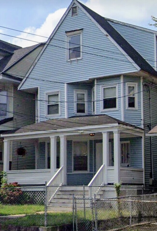 Foto del edificio - 305 Chadwick Ave