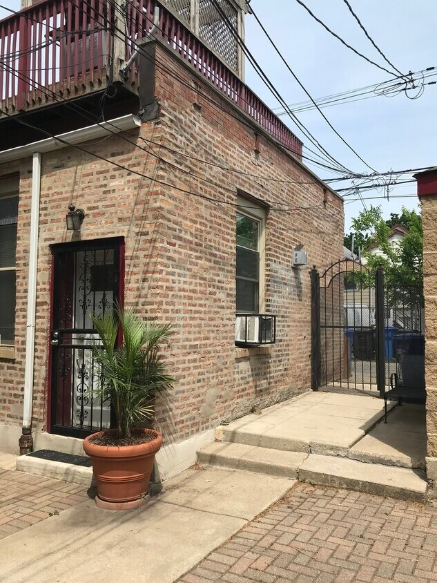 Foto principal - 815 S Bell Ave