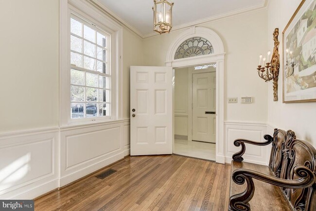 Foto del edificio - 2425 California St NW