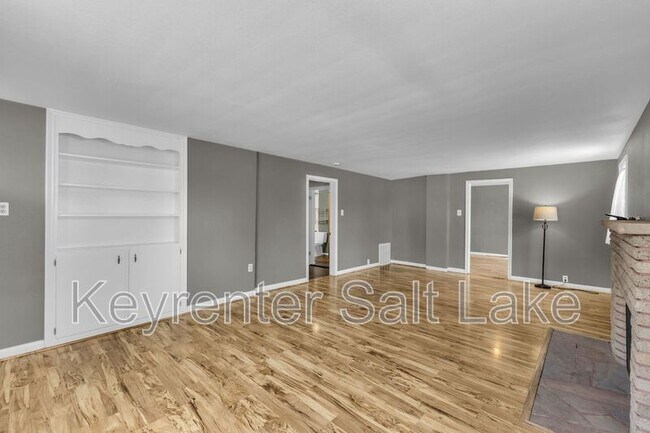 Foto del edificio - 6582 S Jefferson St