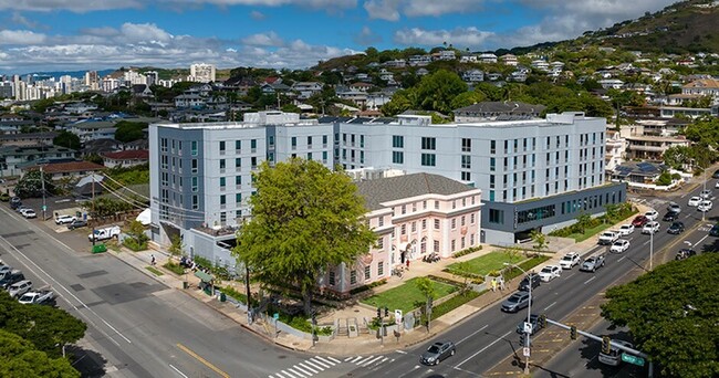 Edificio-Exterior-01-RISE-Honolulu-01 - Walter Dods, Jr. RISE Center