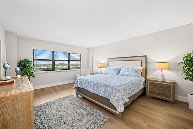 Foto del edificio - 4900 N Ocean Blvd