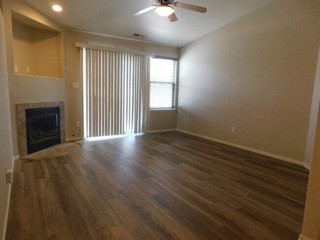 Foto del edificio - Nice Duplex in Established Neighborhood