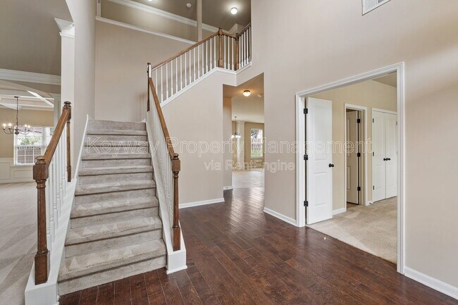 Foto del edificio - 6017 Reynolds Cir