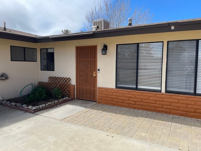 Building Photo - No Carpet!! Huge Yard! Extra Parking