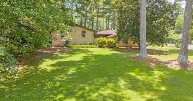 Photo - 3102 Claiborne Dr NW House