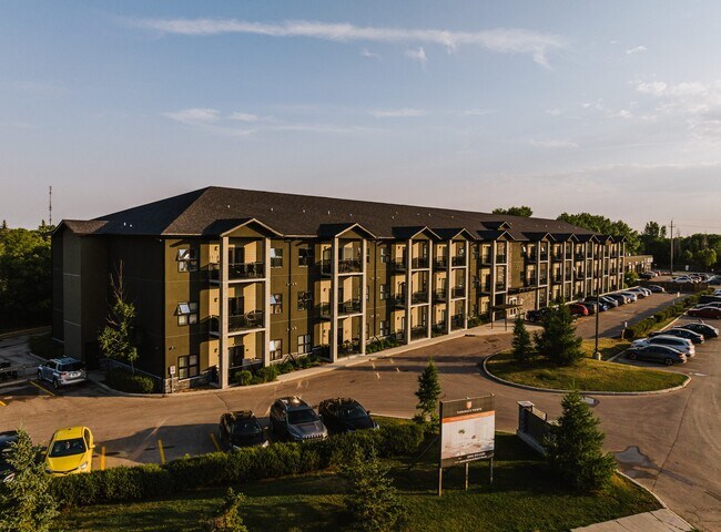 Photo du bâtiment - Tamarack Pointe