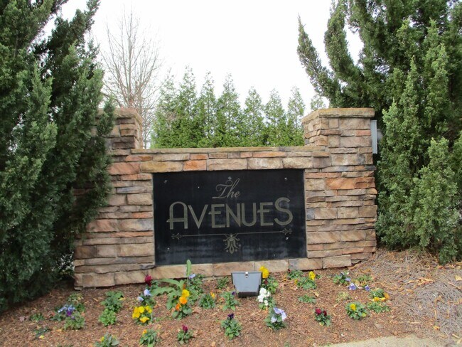 Foto del edificio - 3 Bedroom Townhouse with a Loft Area and a...