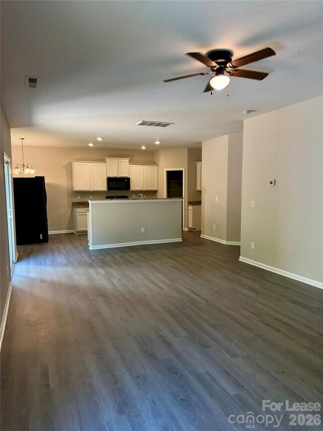 Building Photo - 937 Joselynn Drive