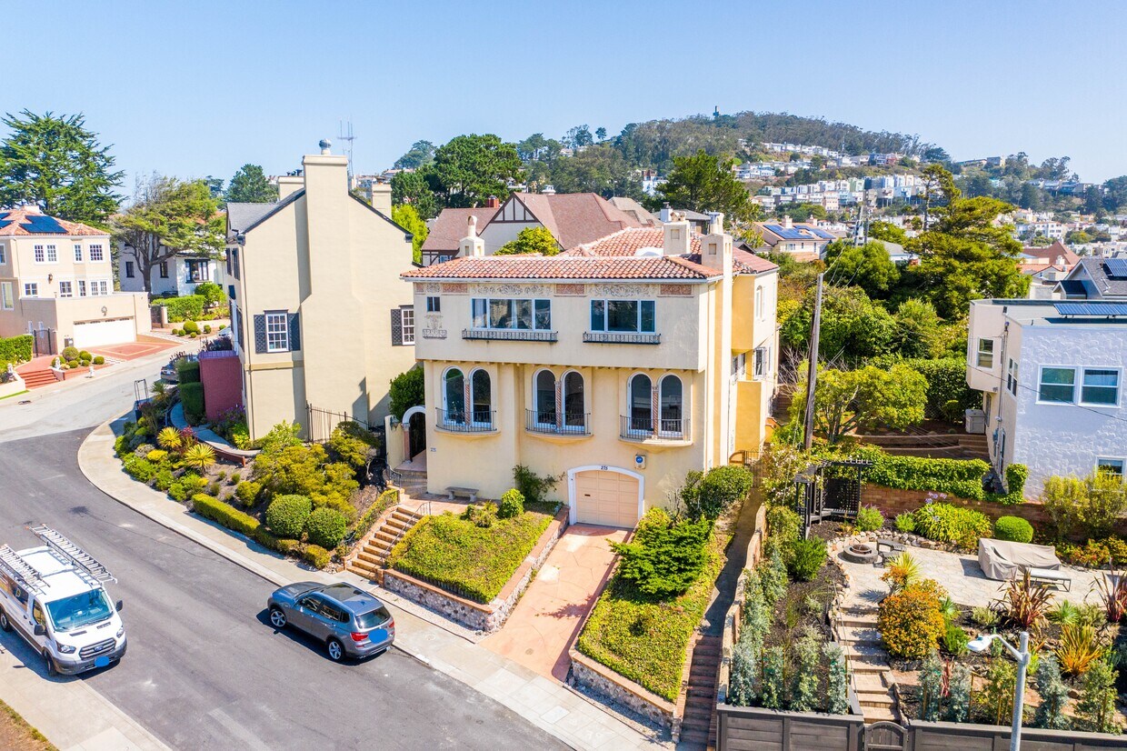 Primary Photo - 275 Maywood Dr
