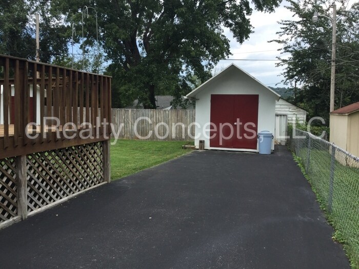 Foto del edificio - 237 Hillcrest Dr