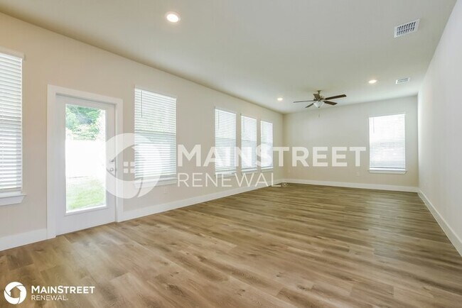 Foto del edificio - 313 Whiteheart Dr