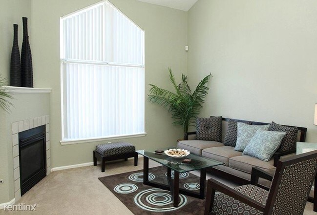 Foto del edificio - 4774 Argonne St