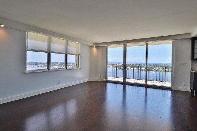 Building Photo - 1801 S Flagler Dr