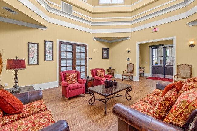 Lobby Photo - Grand Reserve