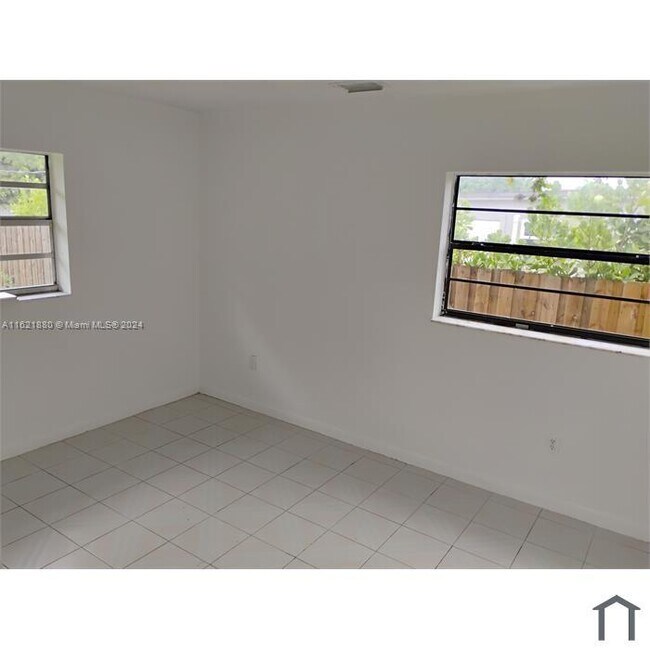Building Photo - 26720 SW 133rd Ct