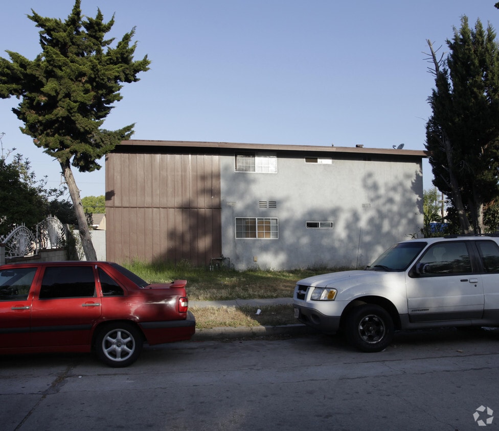 Building Photo - 6733 Lemp Ave