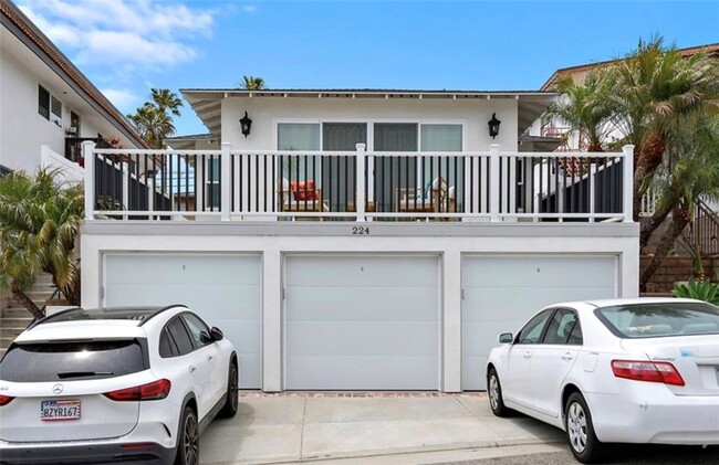 Building Photo - 224 Avenida Cabrillo