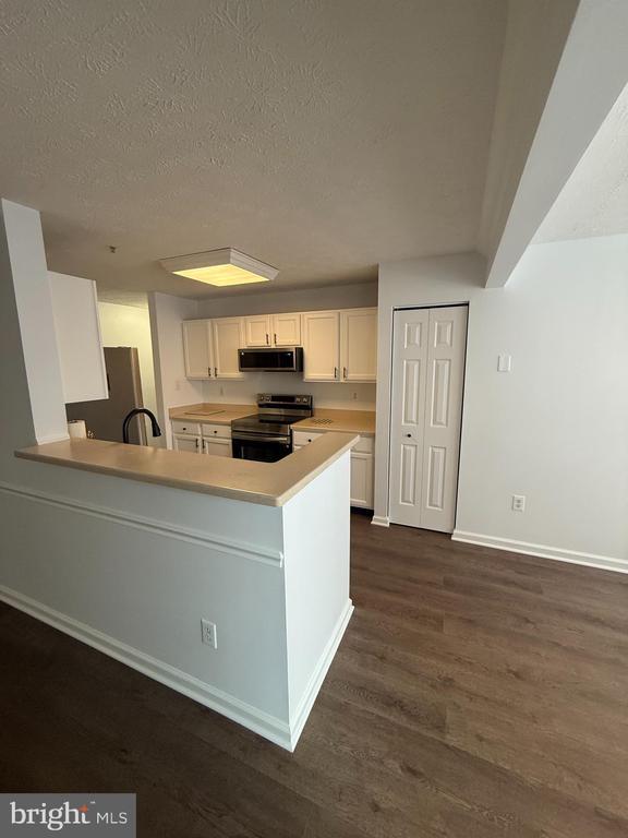 Building Photo - 6413 Weatherby Ct