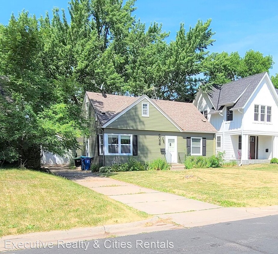 Primary Photo - 5 br, 2 bath House - 6036 Kellogg Ave