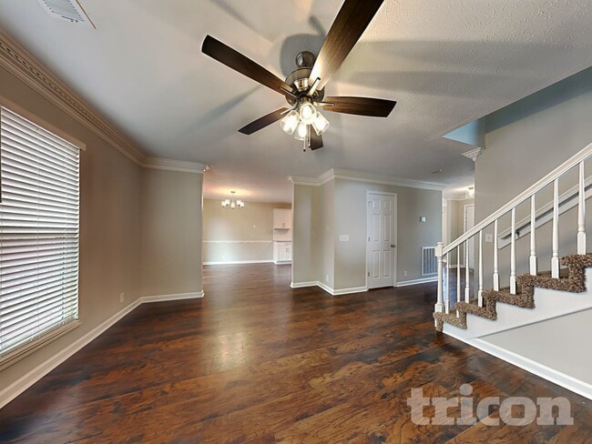 Building Photo - 107 Charleston Ct