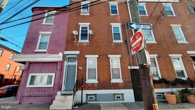 Building Photo - 1249 Shackamaxon St