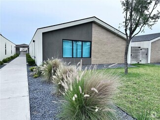 Building Photo - 1308 E Iris Ave