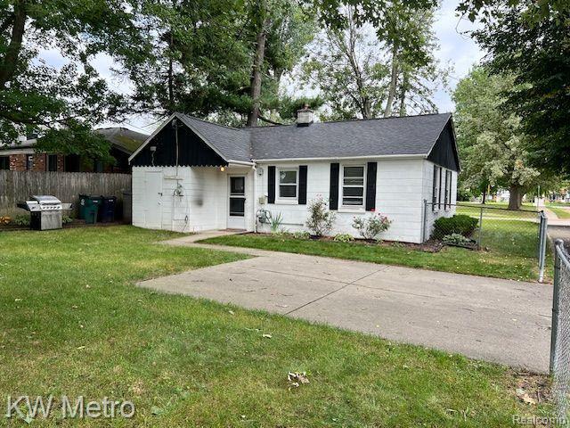 Foto del edificio - 624 Montrose Ave