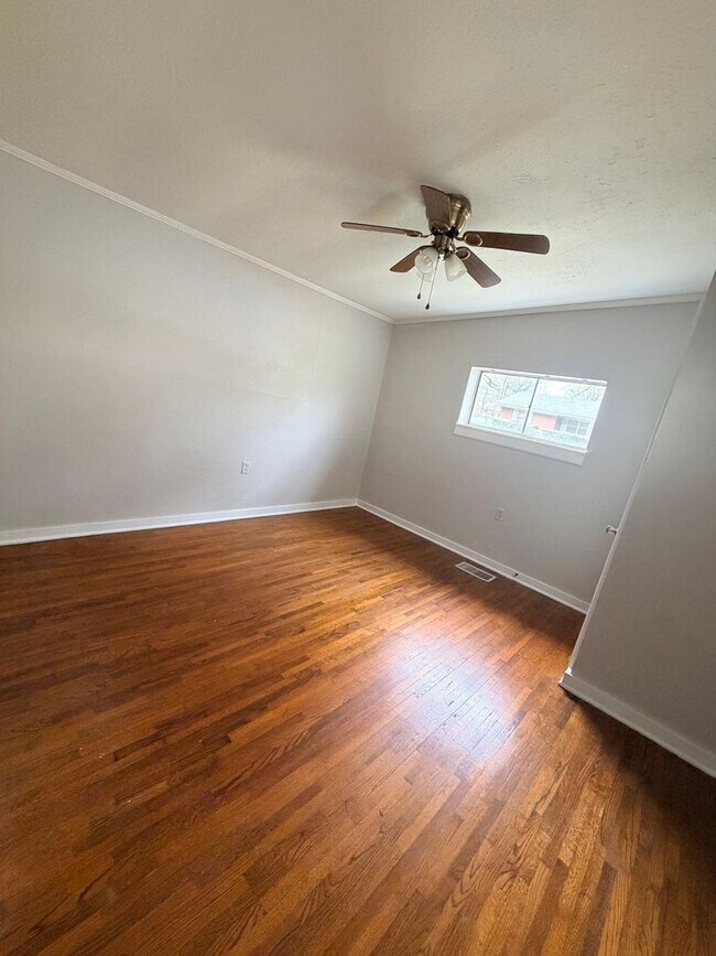 Building Photo - New Listing! - Great opportunity in Little Rock!