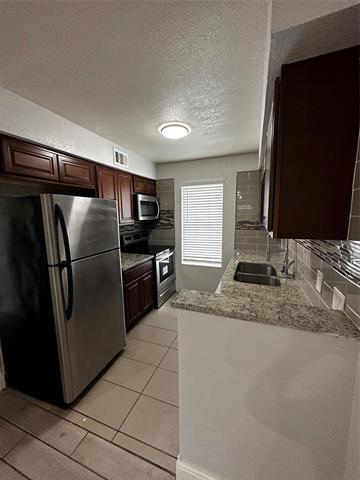 Building Photo - 4624 San Jacinto St