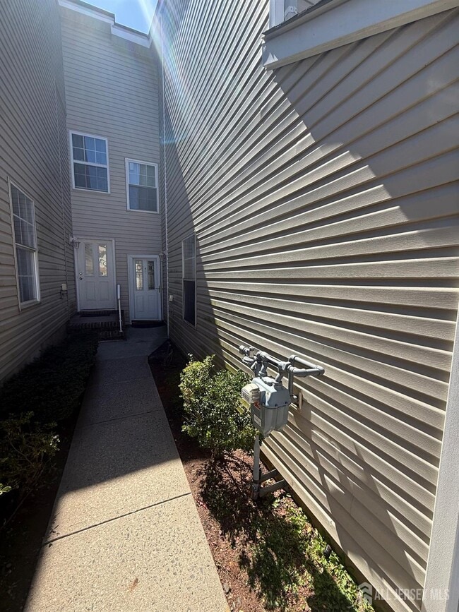 Building Photo - 6 Boyard Ct