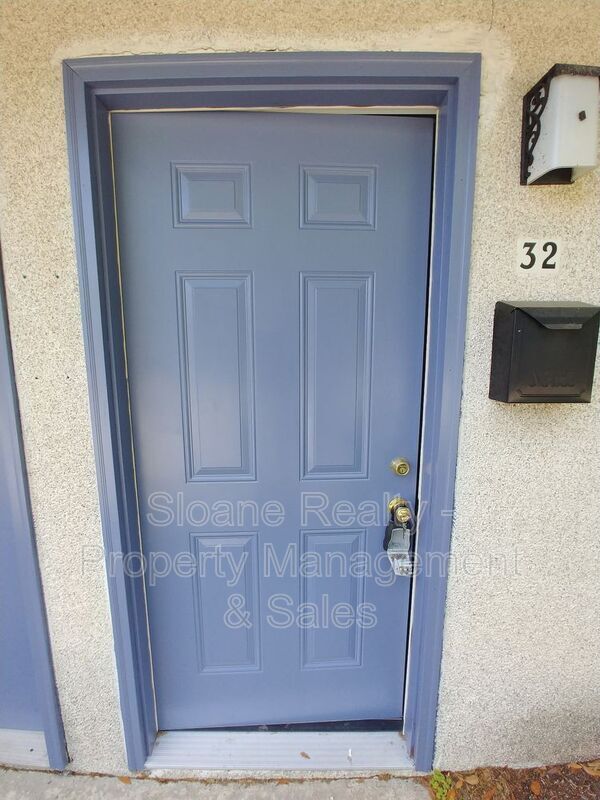 Foto principal - 11010-11032 Middleground Rd