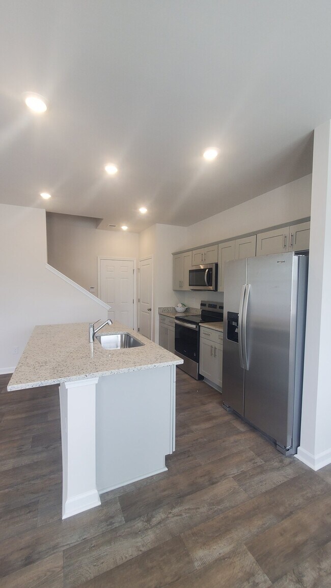 Foto del edificio - 1124 Broholmer Ln