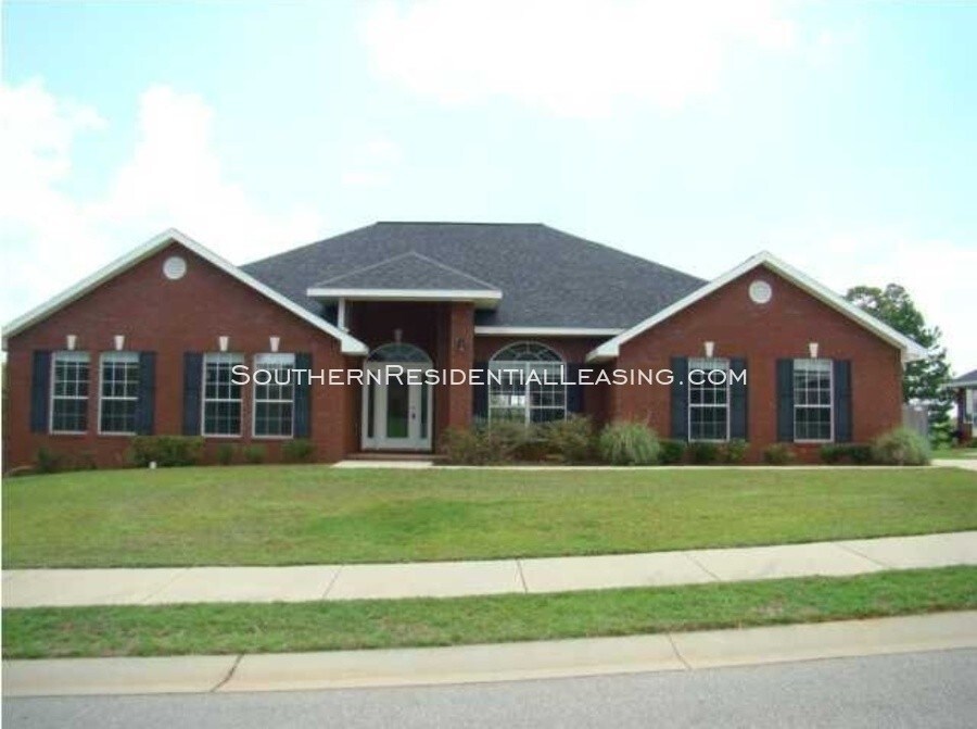 Foto principal - 27944 Rileywood Dr, Daphne, AL ~ by Southern