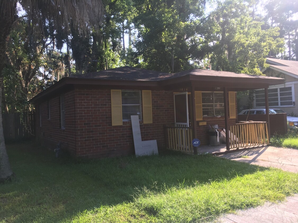 Primary Photo - Cute single family, close to Daffin Park, ...