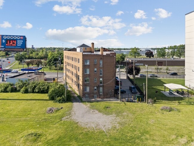 Foto del edificio - Palmer Lofts LLC