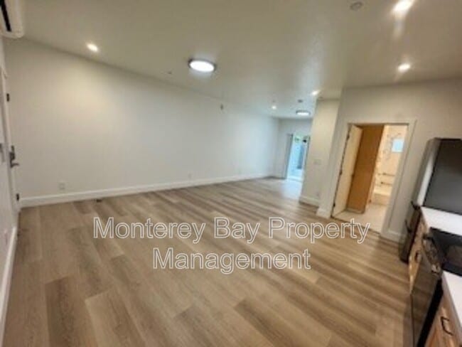 Foto del edificio - 3108 Seacrest Ave