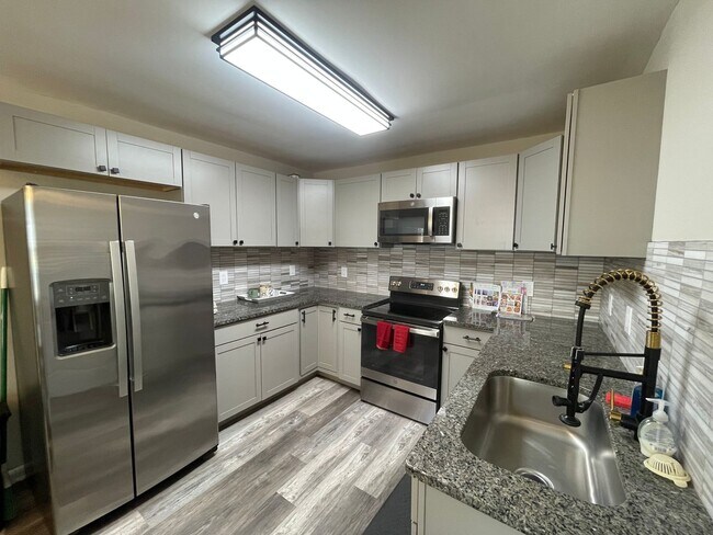 Foto del edificio - 2033 E 41st St