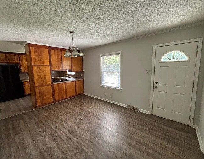 Foto del edificio - 106 Oakmont Ave