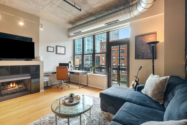 Foto del edificio - 849 N Franklin St