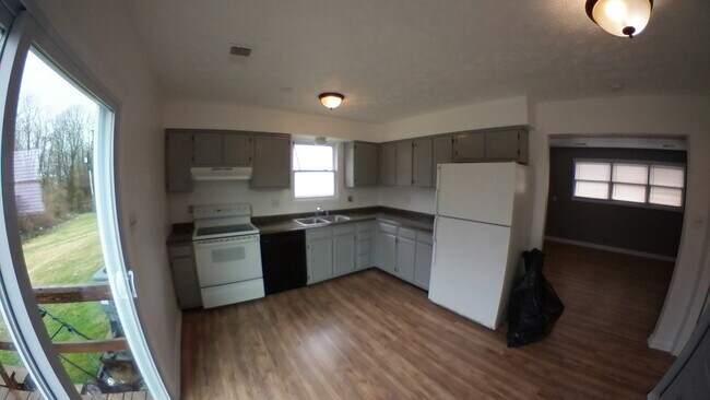 Foto del edificio - 217 Creekside Ct