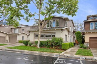 Building Photo - 1080 Rocton Dr