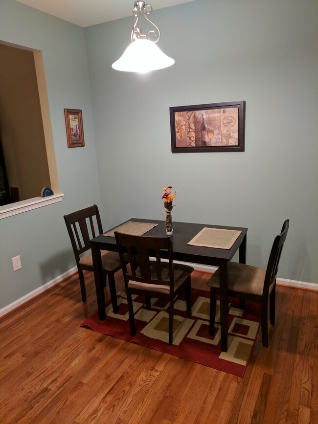 Foto del edificio - 850 Rockcreek Rd