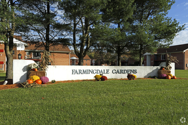 Farmingdale Gardens