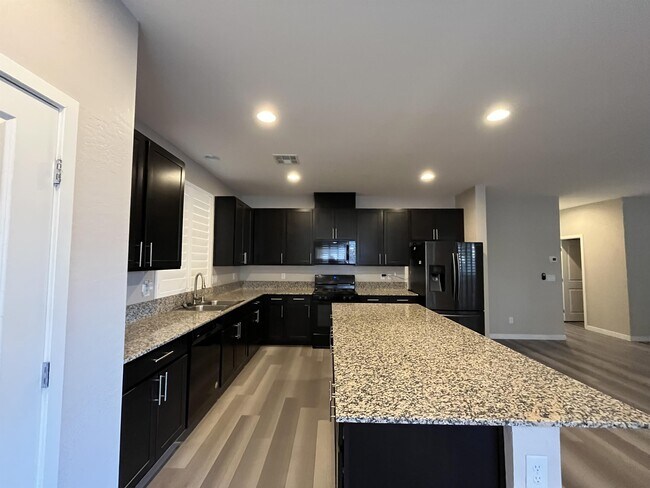 Foto del edificio - 9742 Zircon Cliff Ave