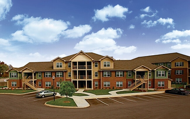 Building Photo - Whispering Woods I