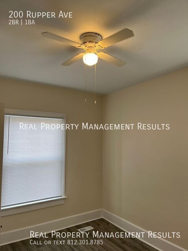 Foto del edificio - 200 Rupper Ave