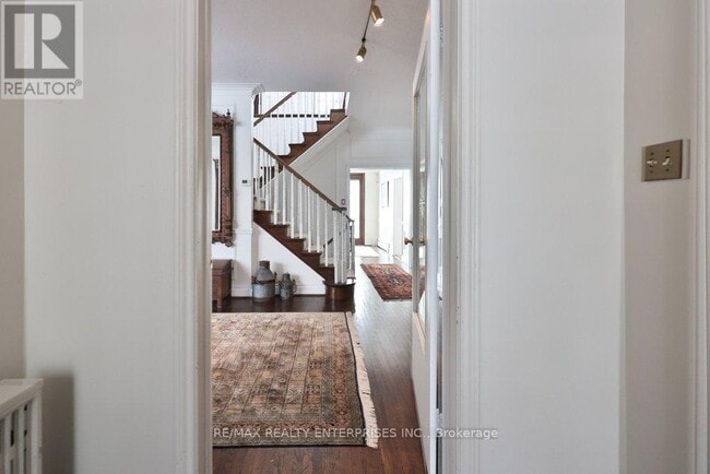 Building Photo - 48 Cumberland Dr